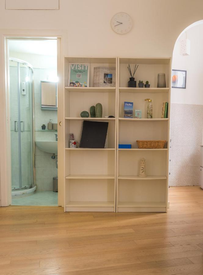 4 Giornate Apartment เนเปิลส์ ภายนอก รูปภาพ