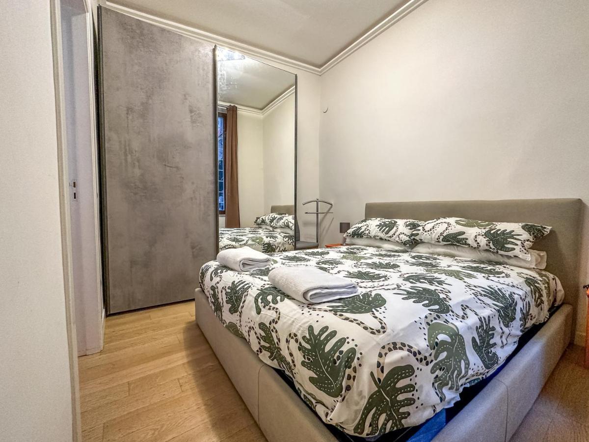 4 Giornate Apartment เนเปิลส์ ภายนอก รูปภาพ